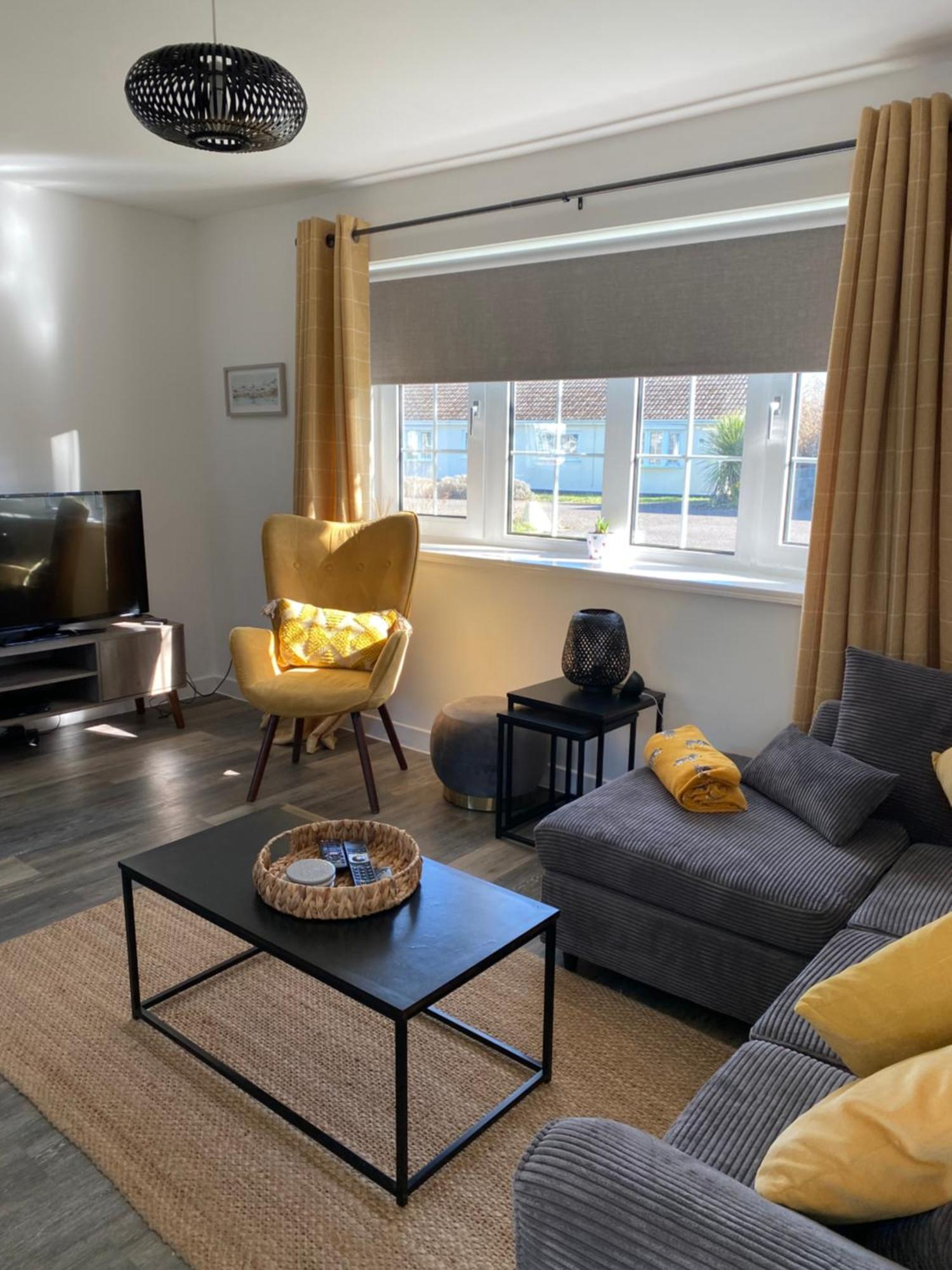 44 Gower Holiday Village Ty Gwyr Cosy 2 Bedroom Chalet Swansea Zewnętrze zdjęcie